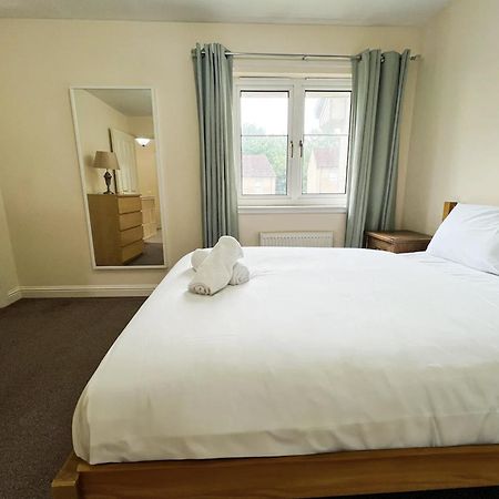 Glasgow Central - Entire House - Free Parking , Free Super Fast Wifi , Private Garden & Parking Security Exterior photo