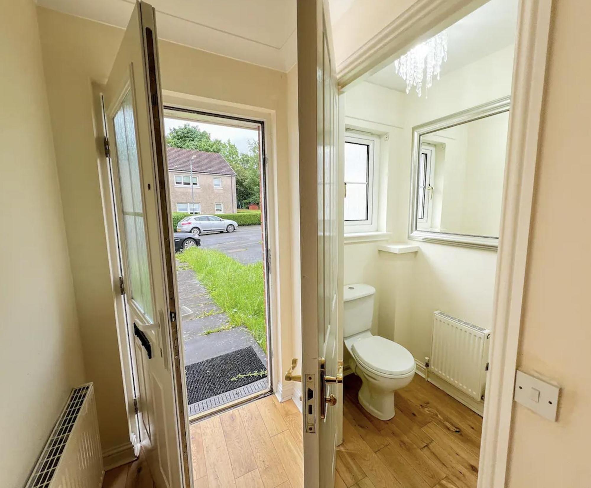 Glasgow Central - Entire House - Free Parking , Free Super Fast Wifi , Private Garden & Parking Security Exterior photo